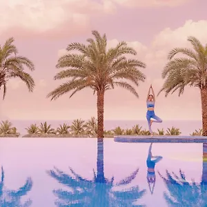 فندق دي إل جي دا نانج, دا نانغ