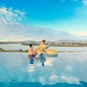4* Hotel Rhm Luxury And